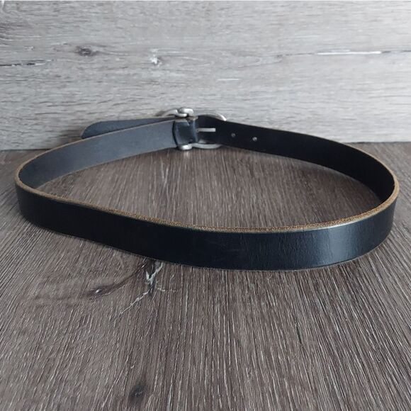 Black and Silver Leather Belt - Picture 2 of 7